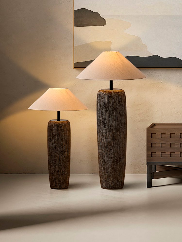 Luxe Nest - Verweerd houten vloerlamp